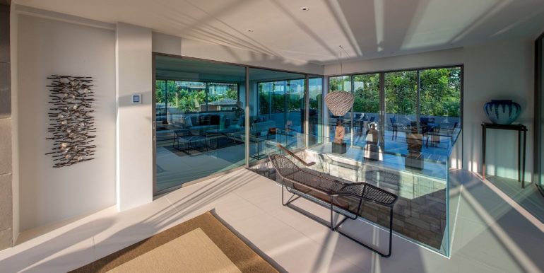 15820862633_edee6e0a69_h