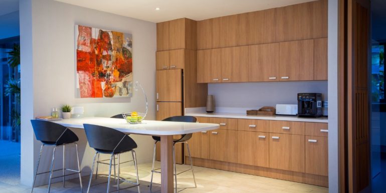 16575665438_60949739c0_h