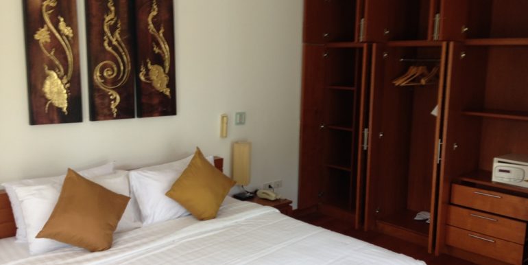 0552A0D2-BF0C-43C6-BEDB-A63E65E08B08