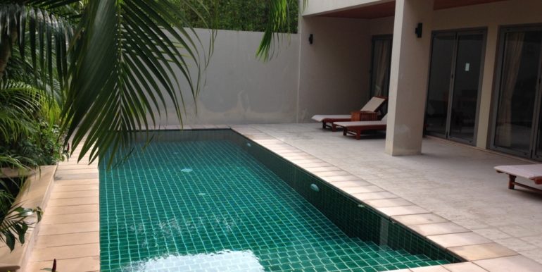 8167D239-089E-477B-9212-6A82B7751C9A