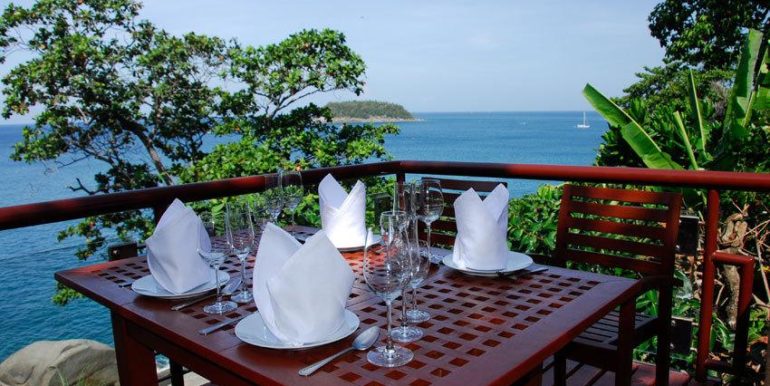 2c3336fa6ed3ef371c052ed5ca136d4a_full