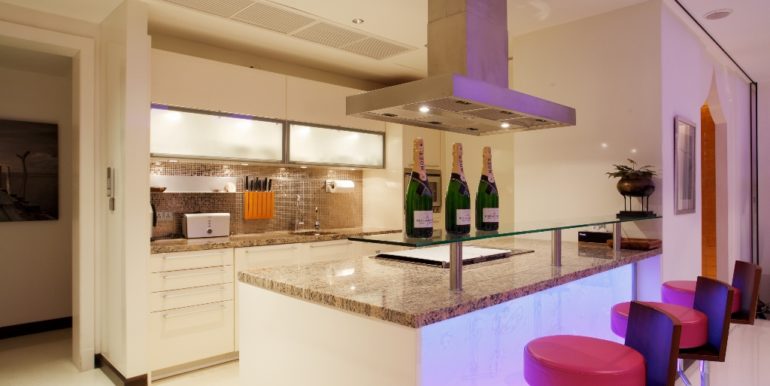 Sawan Anda Surin Heights (22)