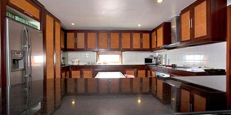 640x480_264082-villamystical-008-1341493998