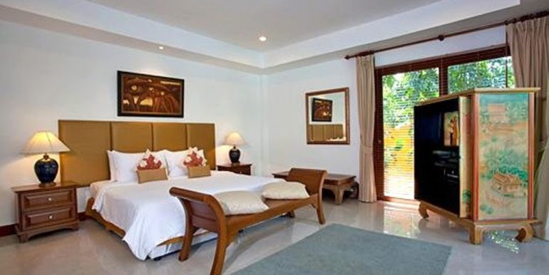 640x480_264082-villamystical-010-1341493998