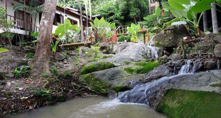 Resort 15 Bungalows and Sportbar (2)