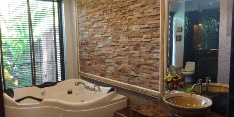 3 Bedroom Boat Lagoon (1)