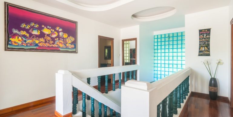 Nai-harn-villa-4-bedroom--40