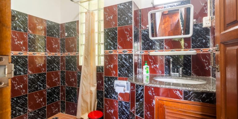 Nai-harn-villa-4-bedroom--53