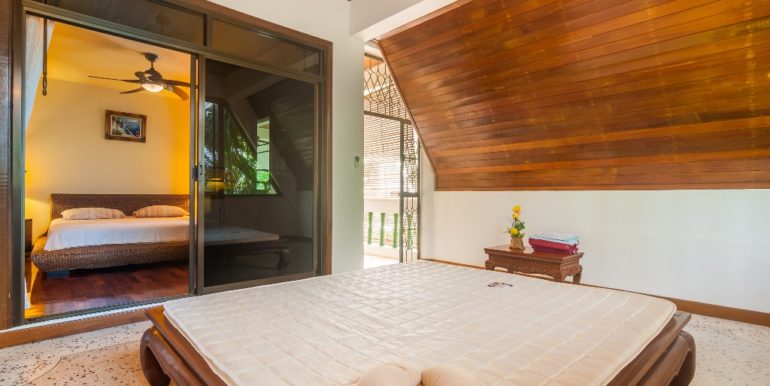 Nai-harn-villa-4-bedroom--61