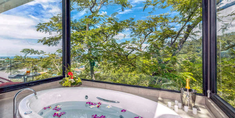 7 Bedroom Bangtao Jonny (32)