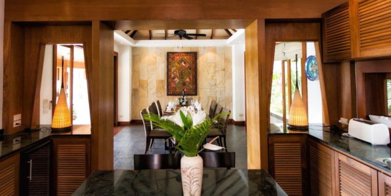 09-Baan Surin Sawan - Kitchen & dining room
