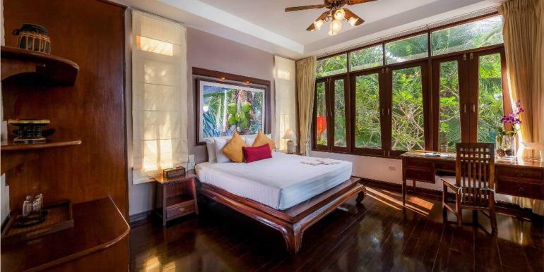 5 Bedroom Patong Headland (23)
