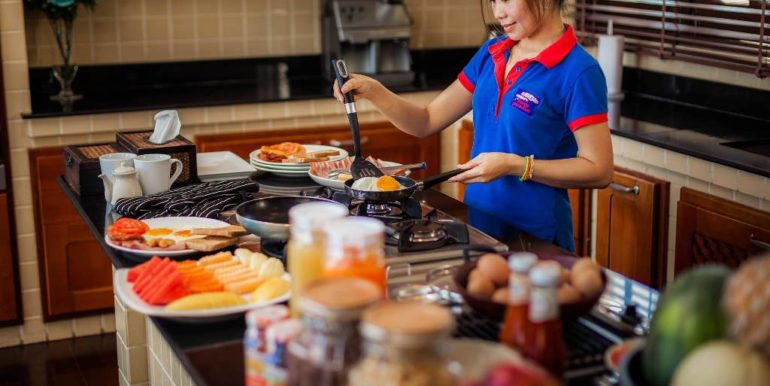 5 Bedroom Patong Headland (26)