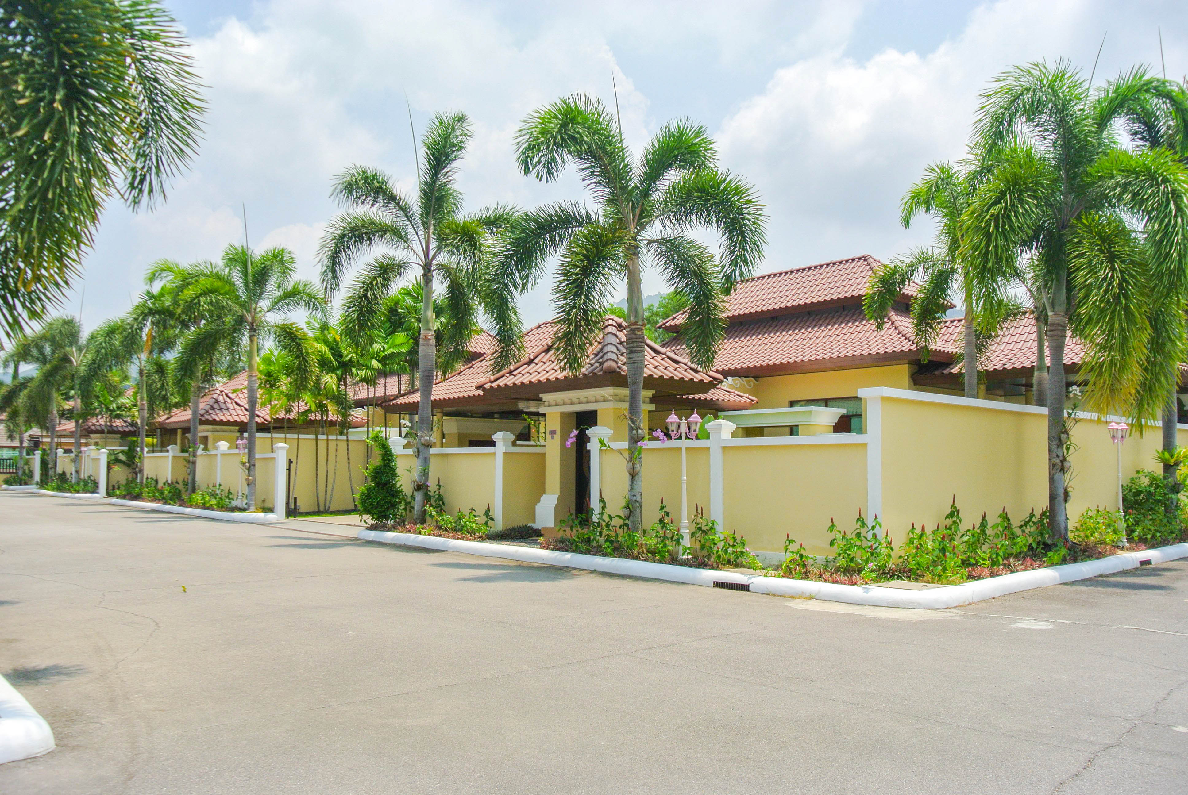 Bangtao 2 Br Modern Pool Villa 0127