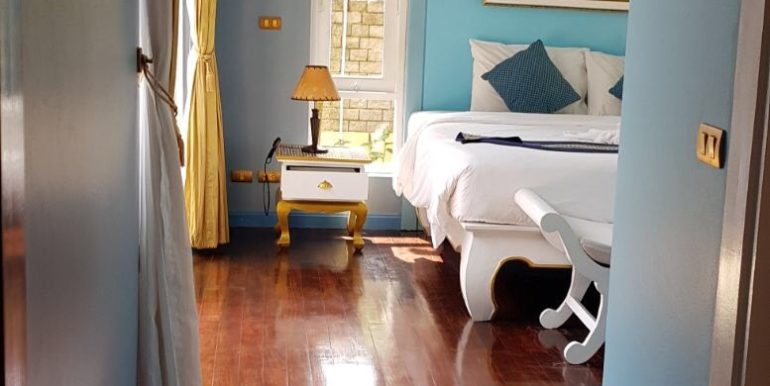 2 BDR Patio with Pool View (3)