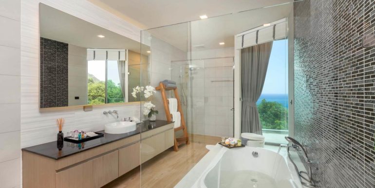 Ensuite-Bathroom-Master-Suite-Two-1