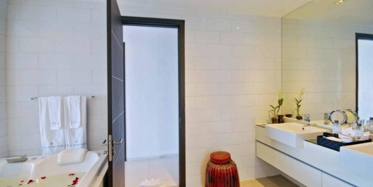 Surin beach - 10 Br-Luxury Pool Villa Sea view (72)