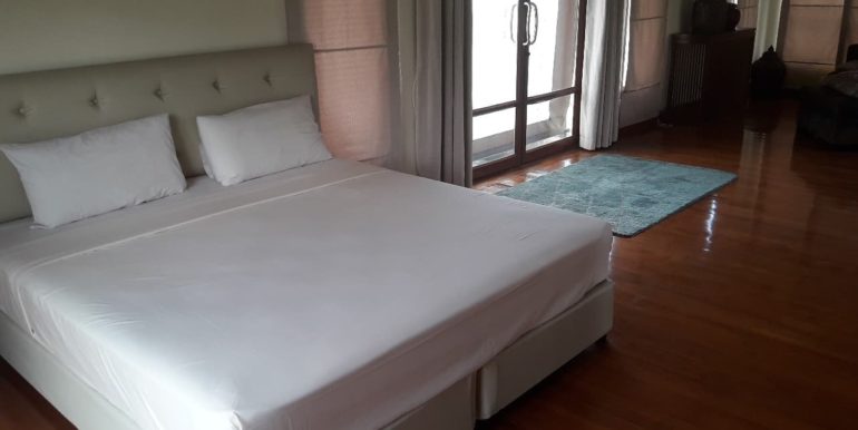 5 Bedroom Surin Beach (4)