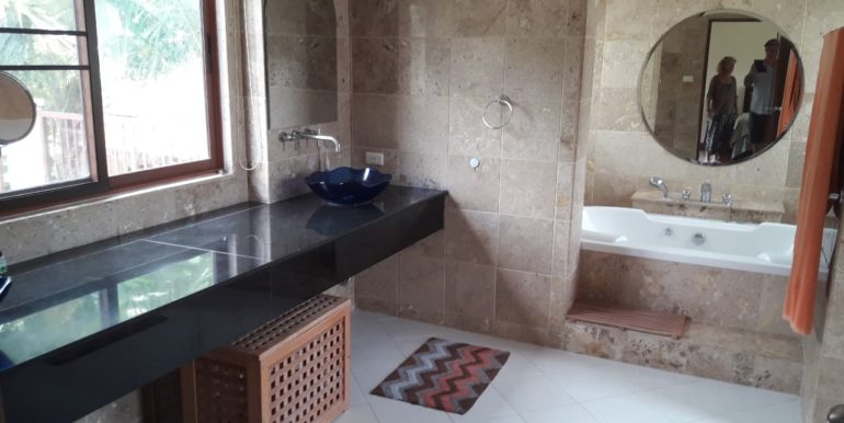 5 Bedroom Surin Beach (9)