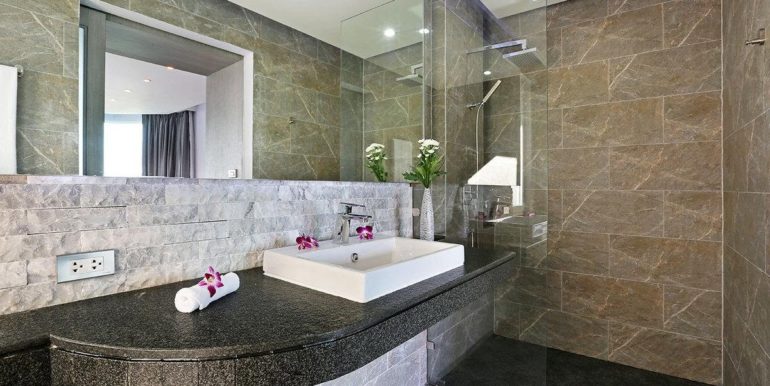 6 Bedroom Bangtao ocean View (25)