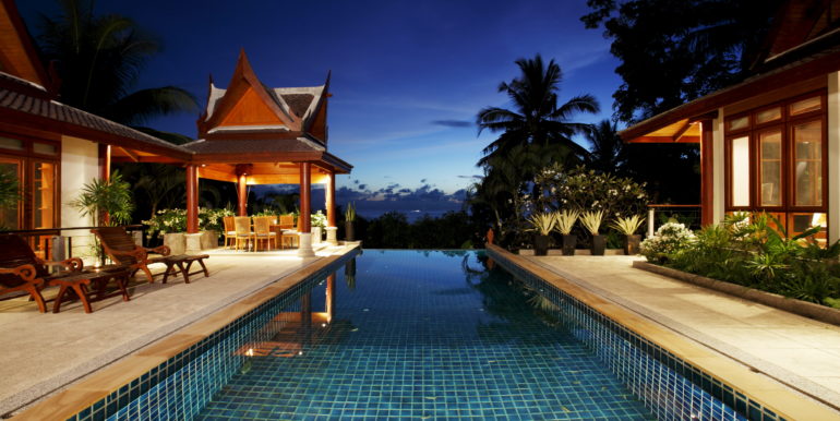 Villa Exterior ( Night ) -013