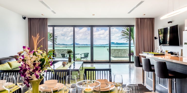 3 Bedroom Rawai Beachfront (34)