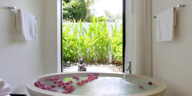 4 Bedroom Cape Yamu (31)