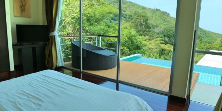 4 Bedroom Naka ocean view (15)