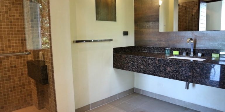 4 Bedroom Naka ocean view (16)