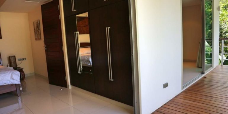 4 Bedroom Naka ocean view (27)